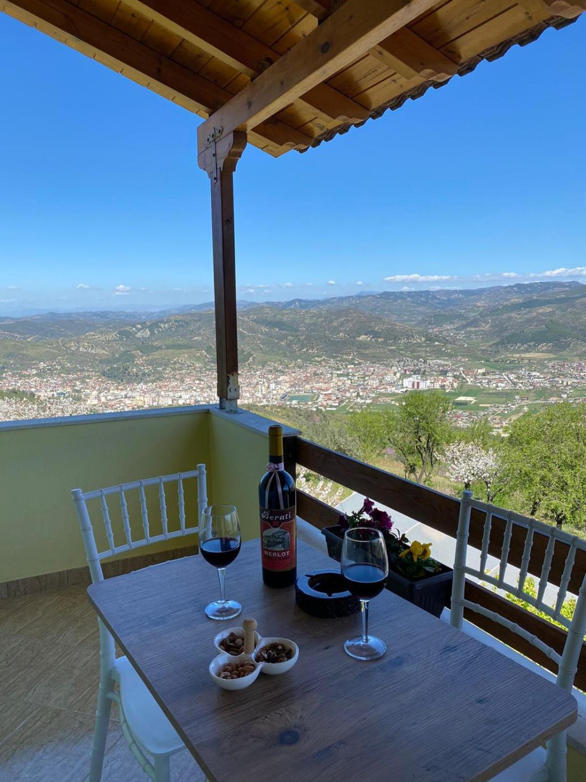 Vila Dean Berat Esterno foto